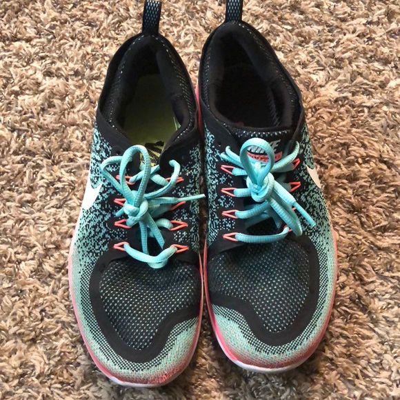 Nike Womens Free Run Distance 2 Tennis Shoes - Picture 2 of 5